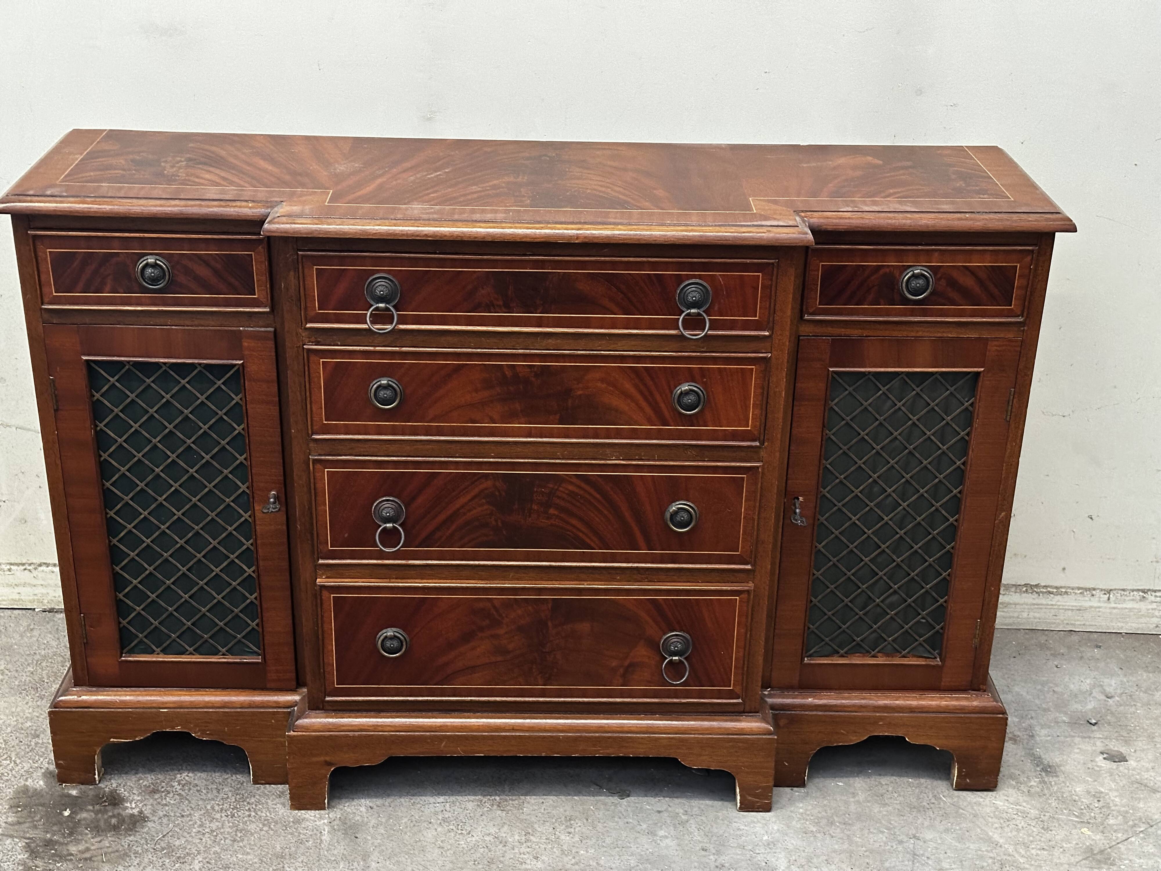 Buffet Anglais en acajou fin 19 e