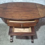 Table de couture victorienne anglaise à abattants, XIXe siècle