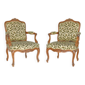Paire de fauteuils cabriolet de style Louis XV