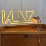 Lampe champignon col de cygne laiton martelée dorée — années 60