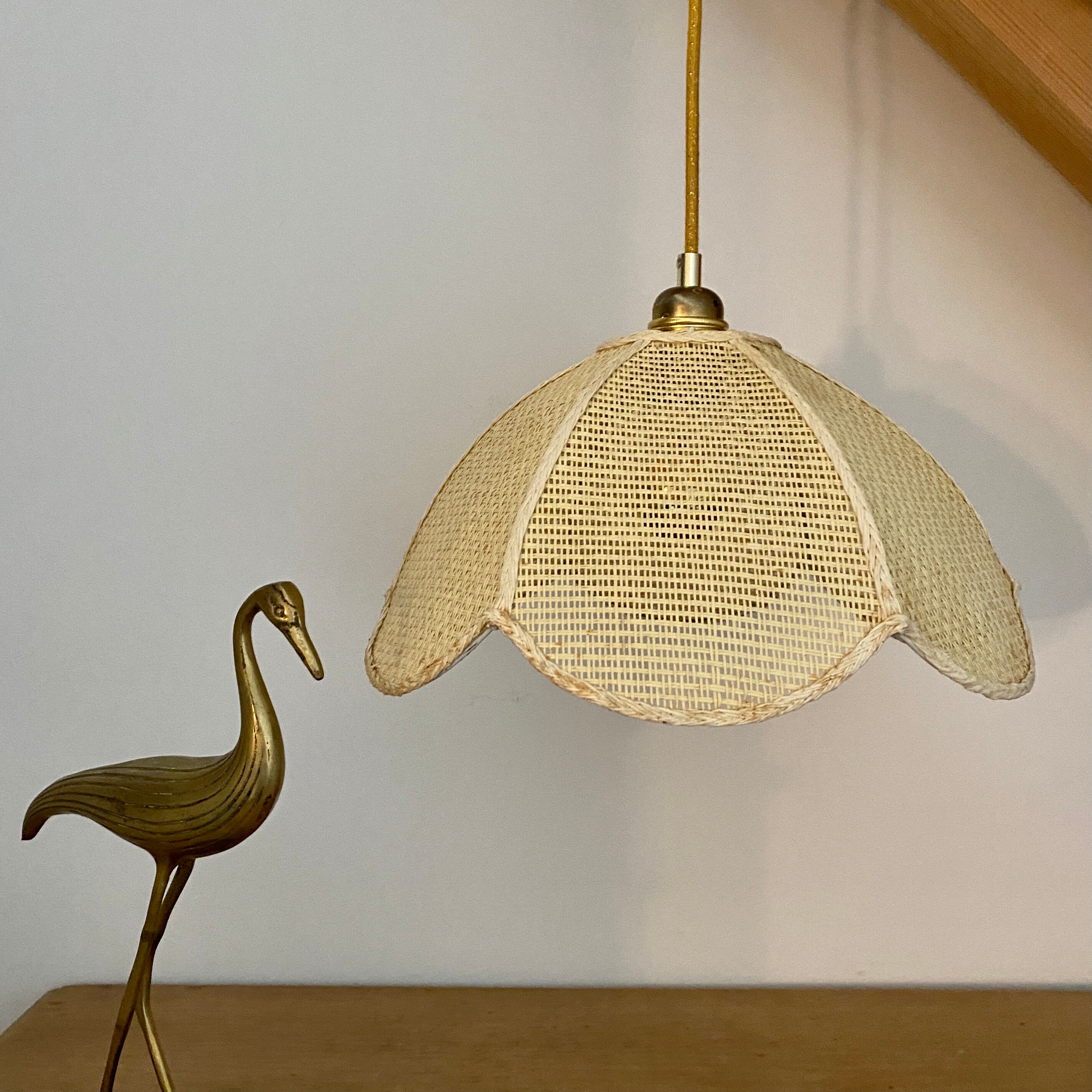Vintage lampshade suspension
