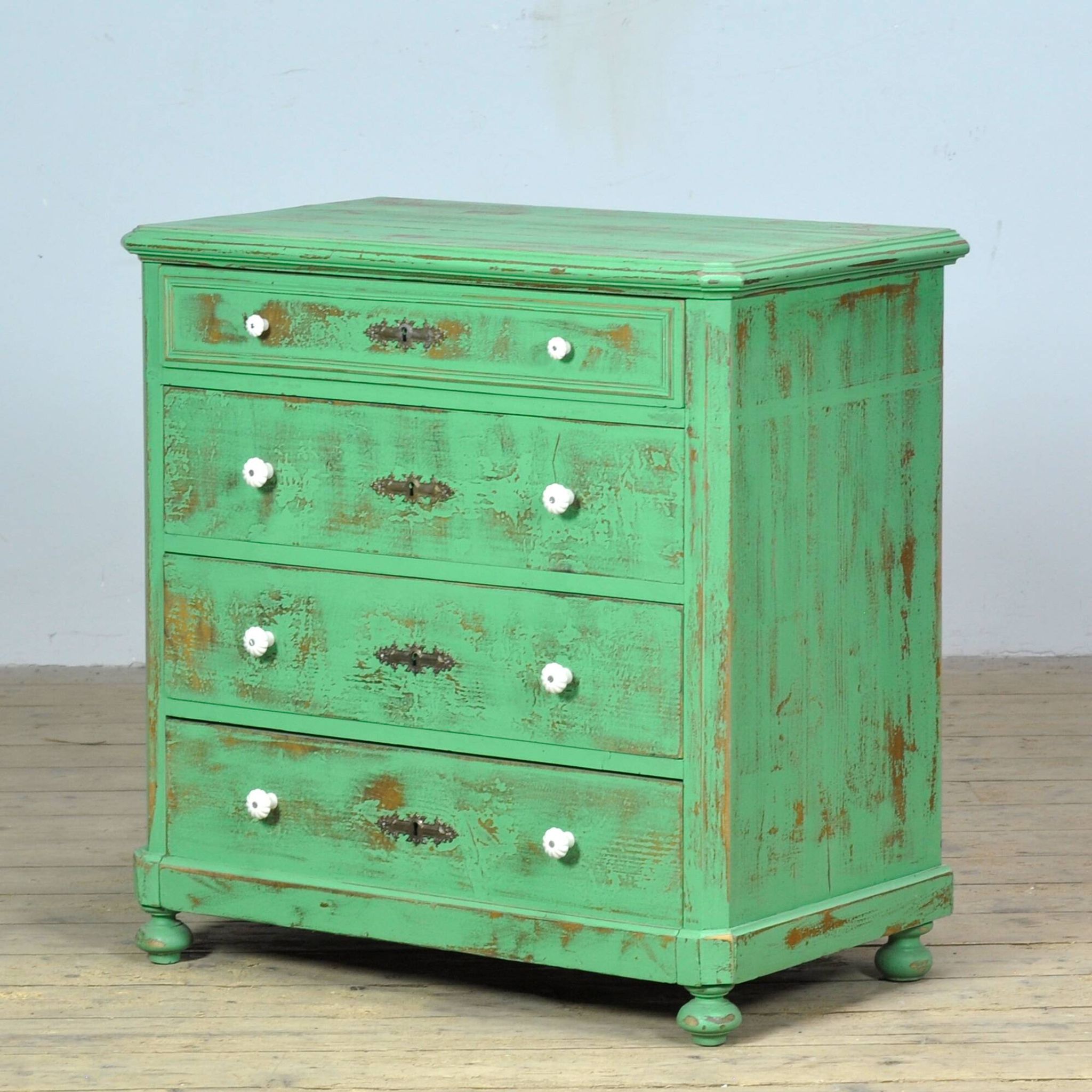 Commode en pin, vers 1910