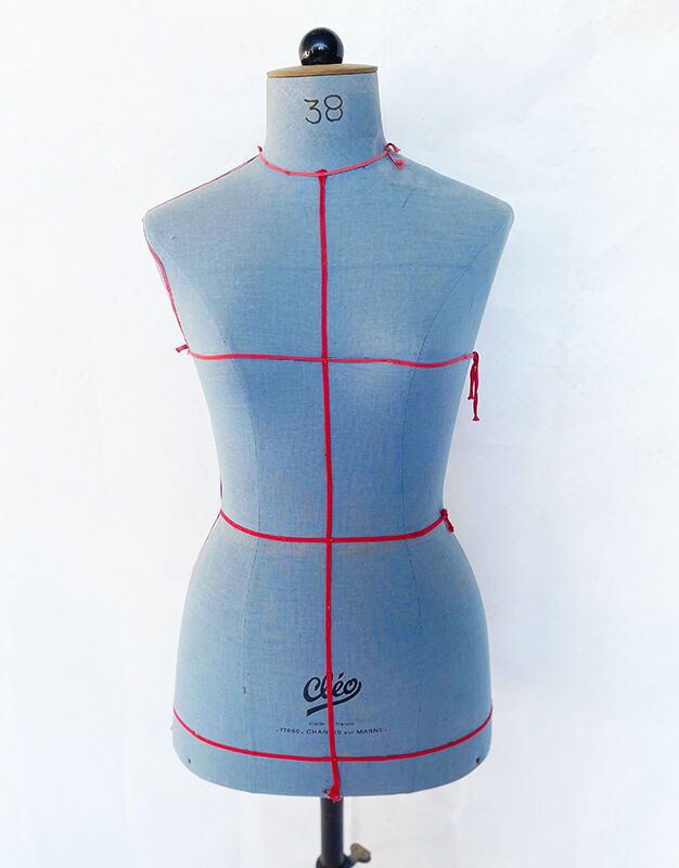 Sewing mannequin