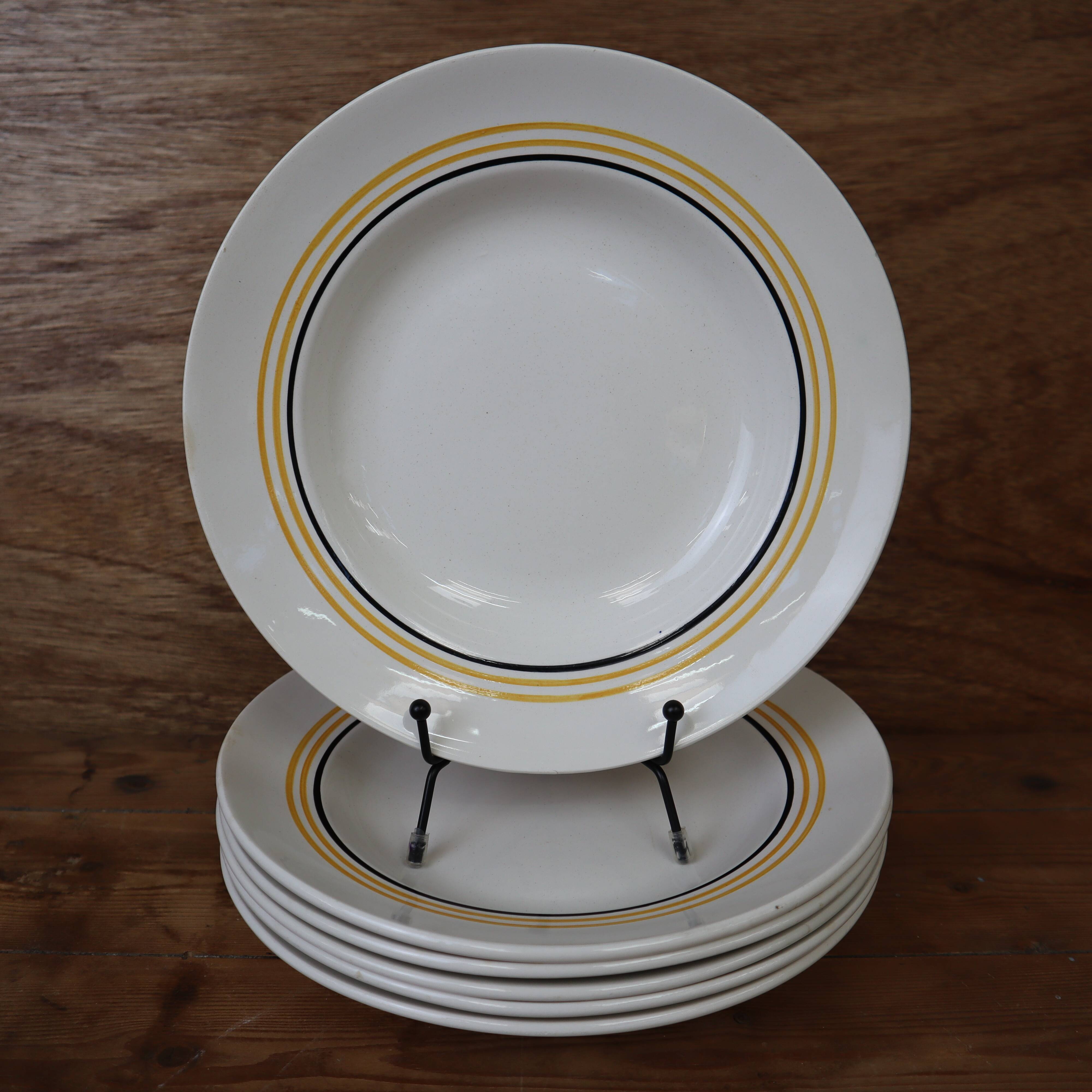 Set of 6 Moulin des Loups soup plates