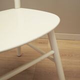 Set of four beech chairs, Italian design, 1970s, production: Italy
