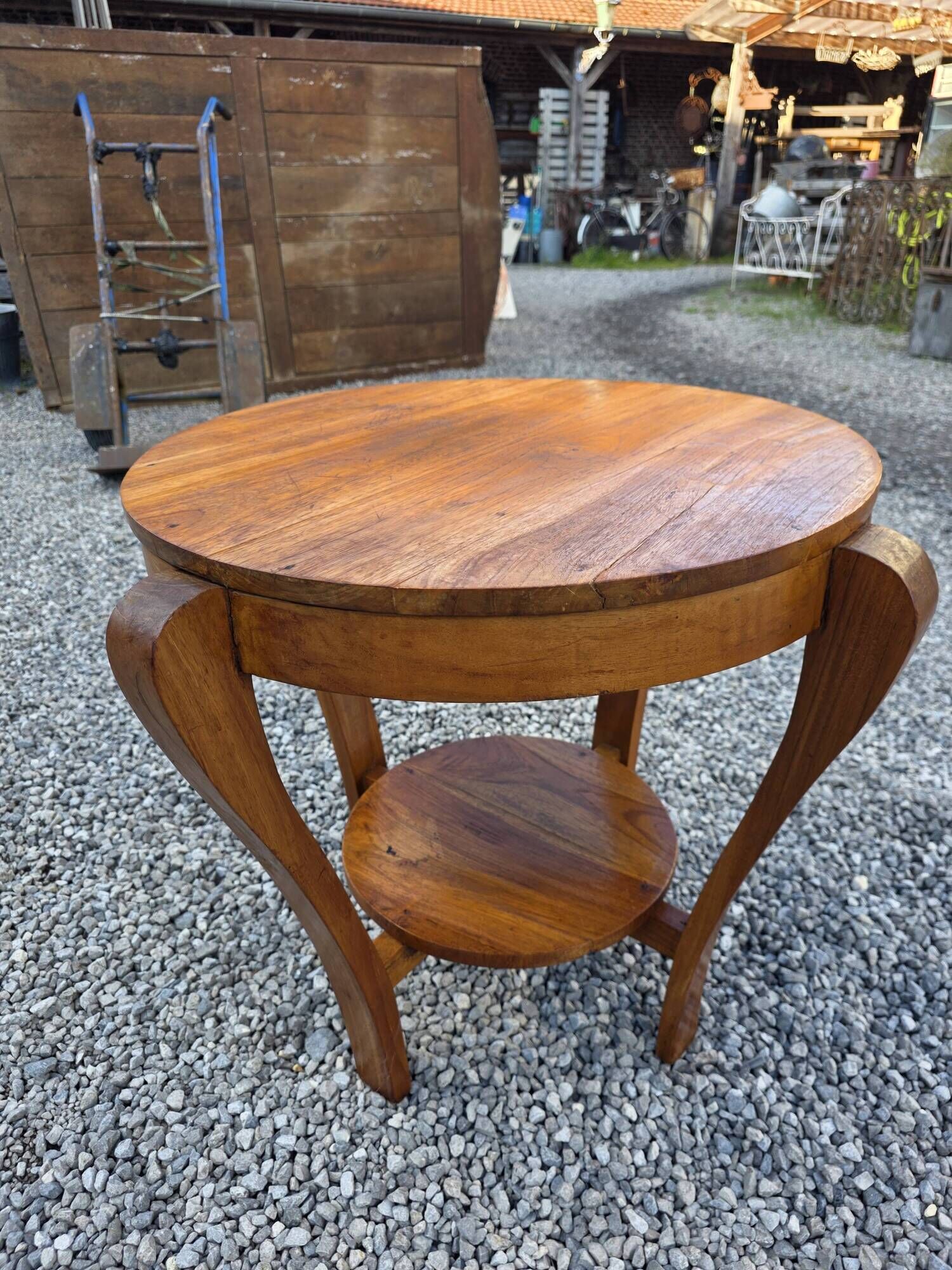 Art Deco side table in mahogany