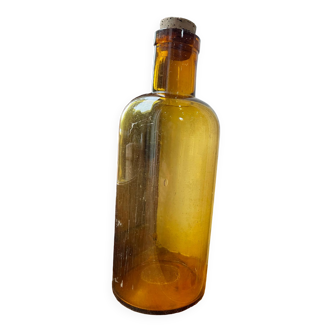 Amber pharmaceutical bottle