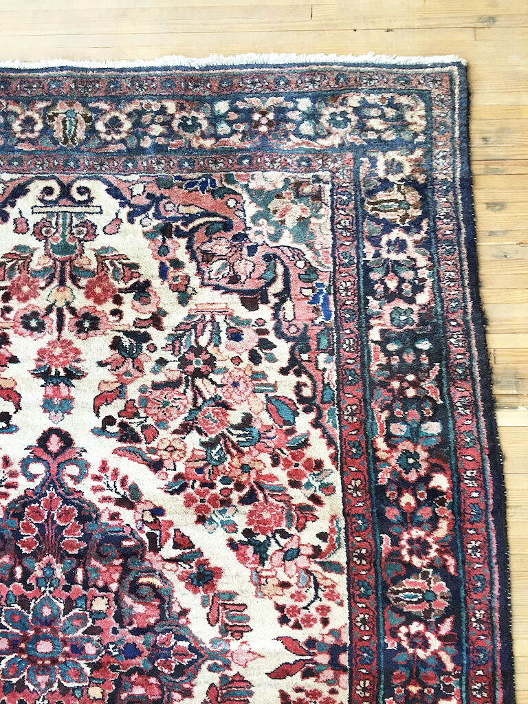 Tapis persan 221 x 162 cm