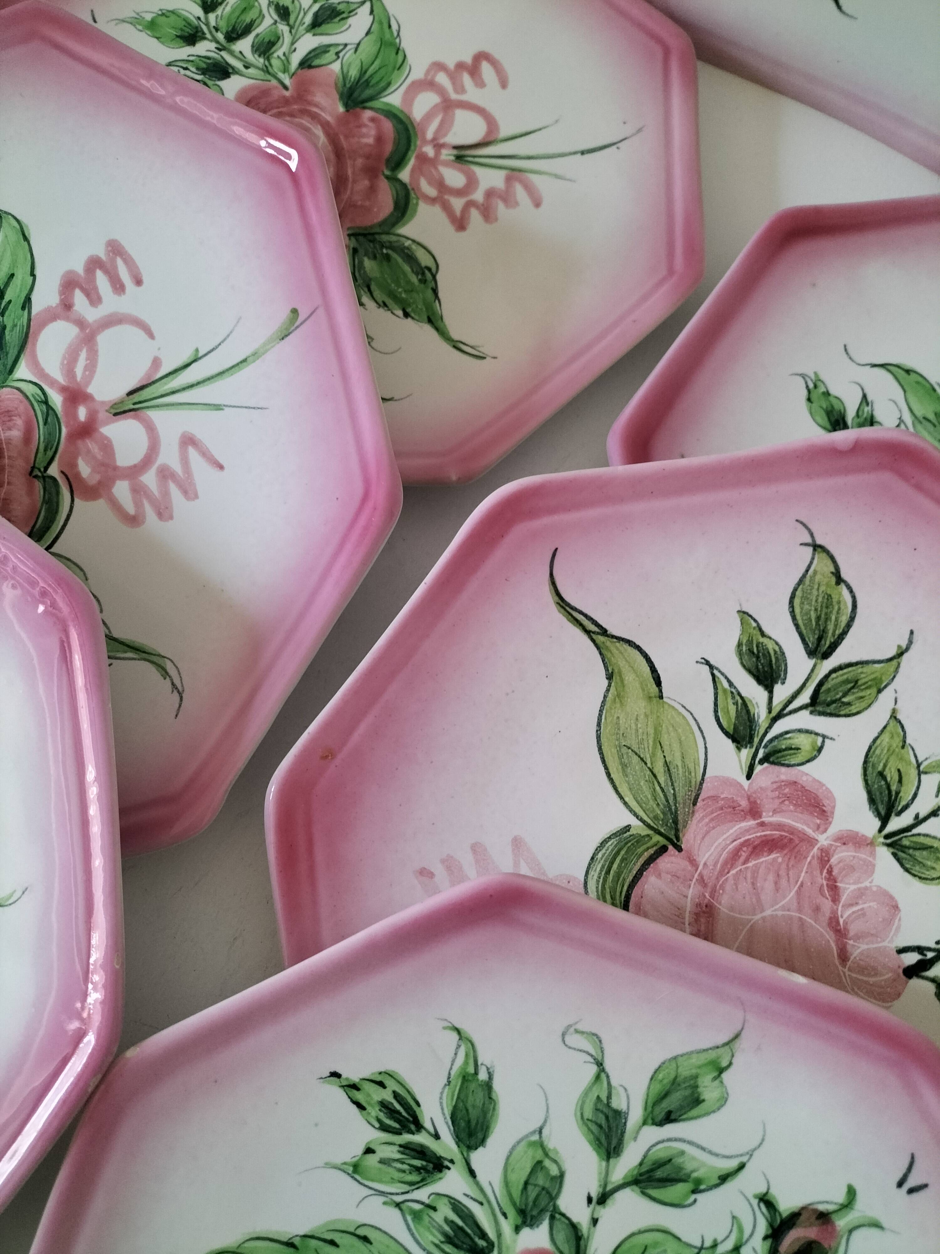 dessert plates and serving dish in earthenware – hand-painted decoration