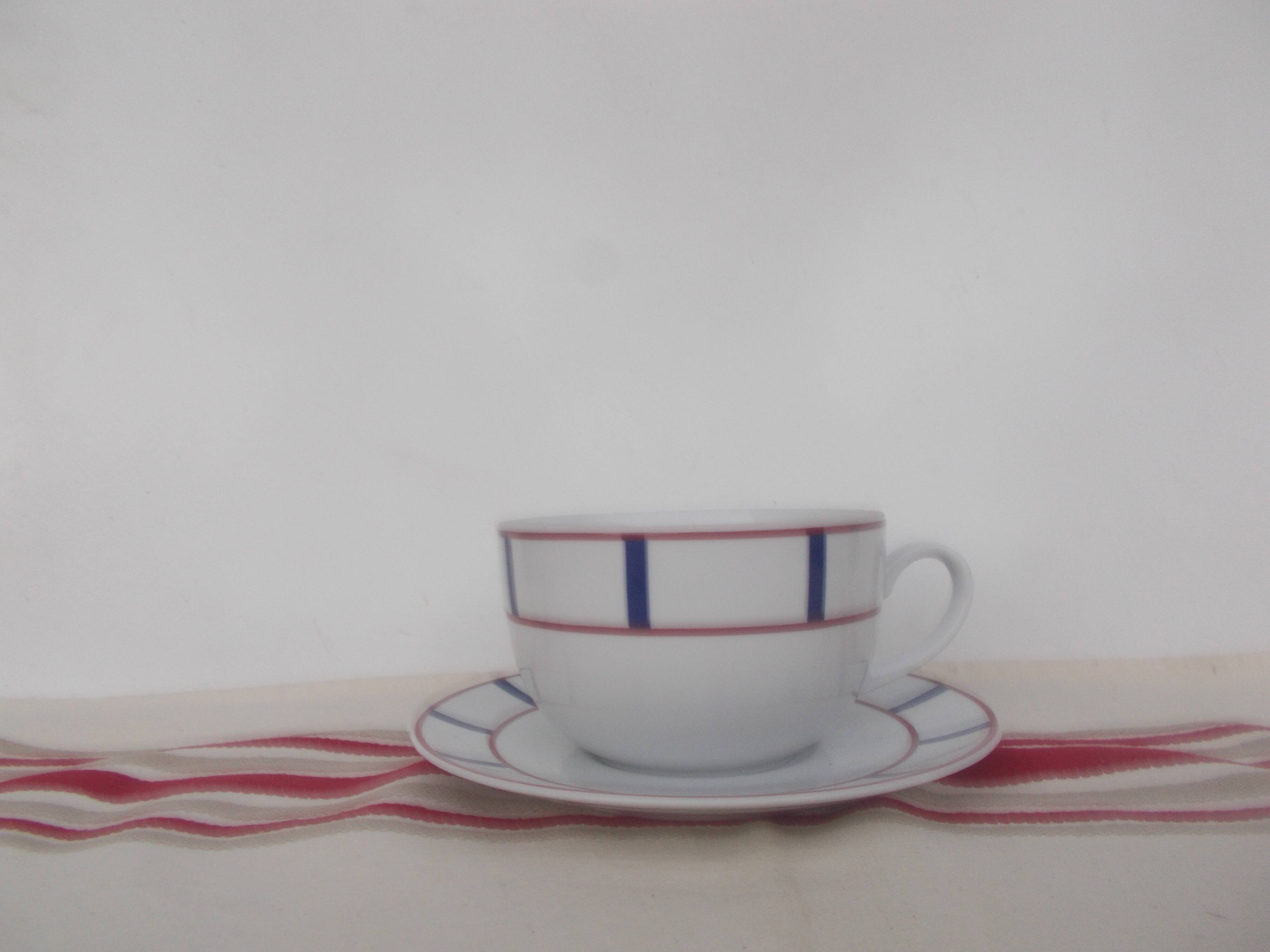 Set of 6 blue and red Basque porcelain tea cups