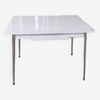 Table formica