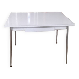 Table formica