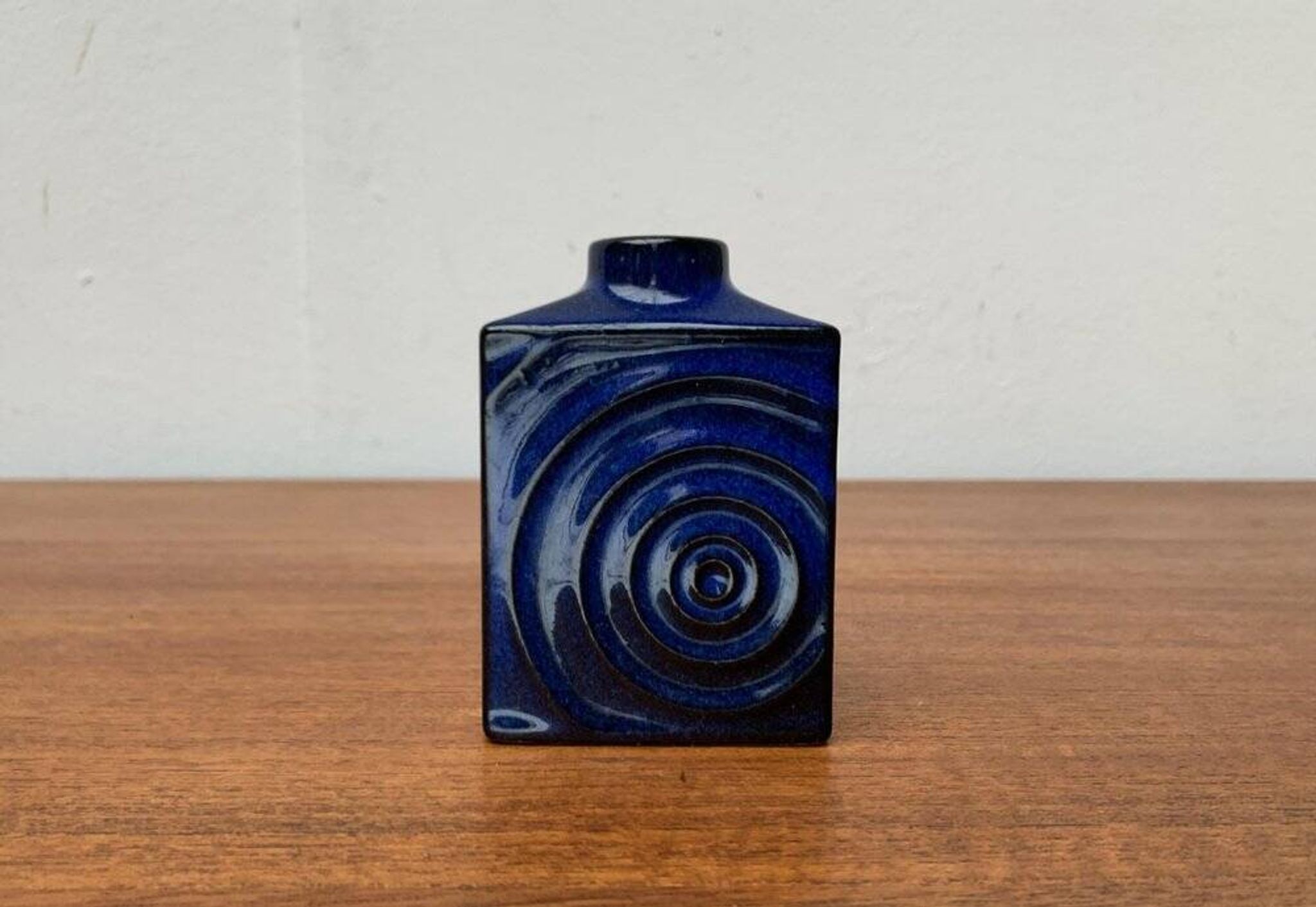 Vase from the Zyklon series in WGP pottery, West German, mid-century by Cari Zalloni for Steuler, 1960s.