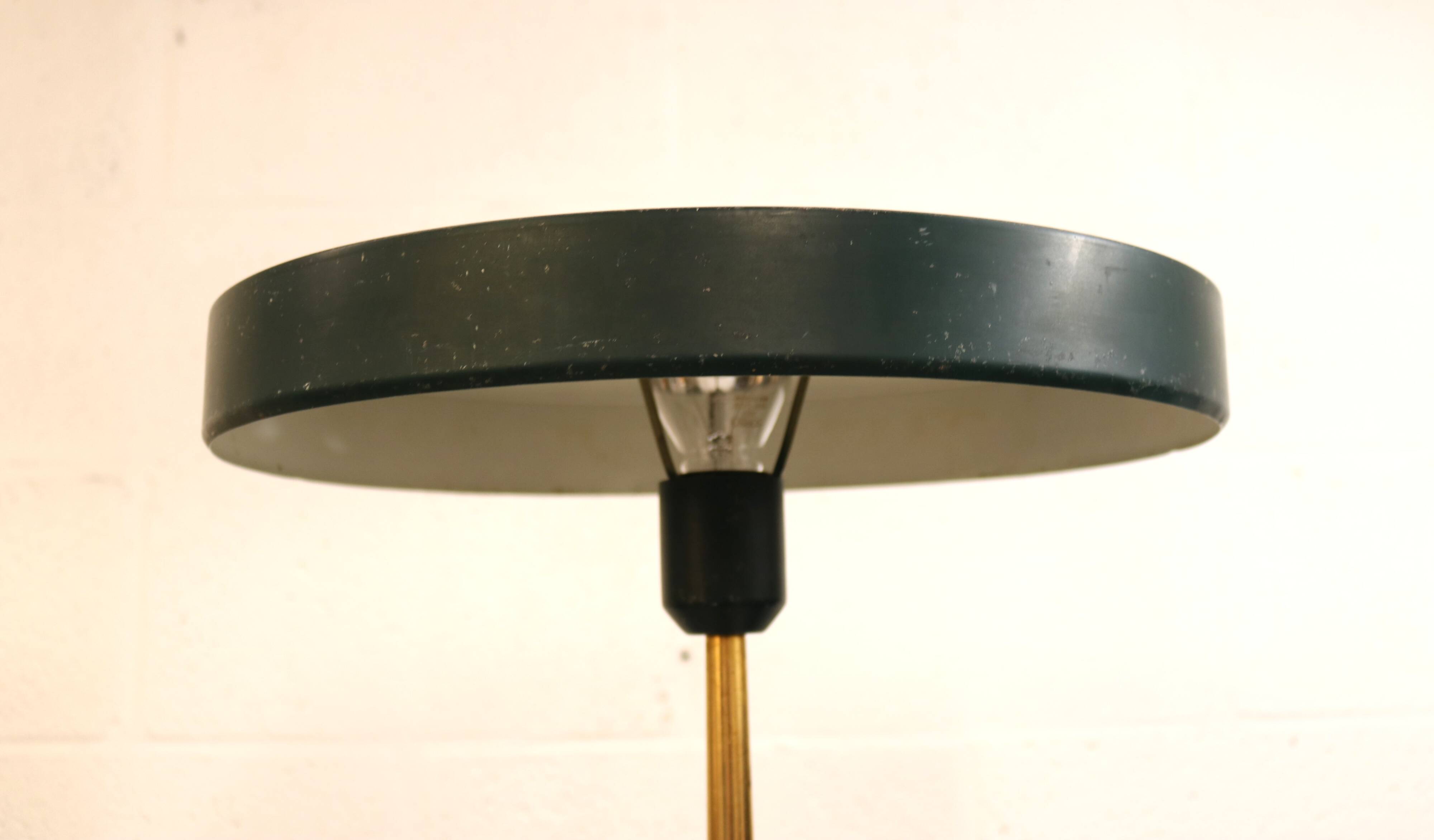 Midcentury Louis Kalff desk lamp *** Model Timor 69 dark green *** Philips