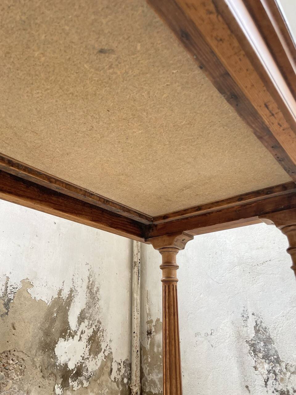 Set of two bistro tables in walnut and tiling from 1890.