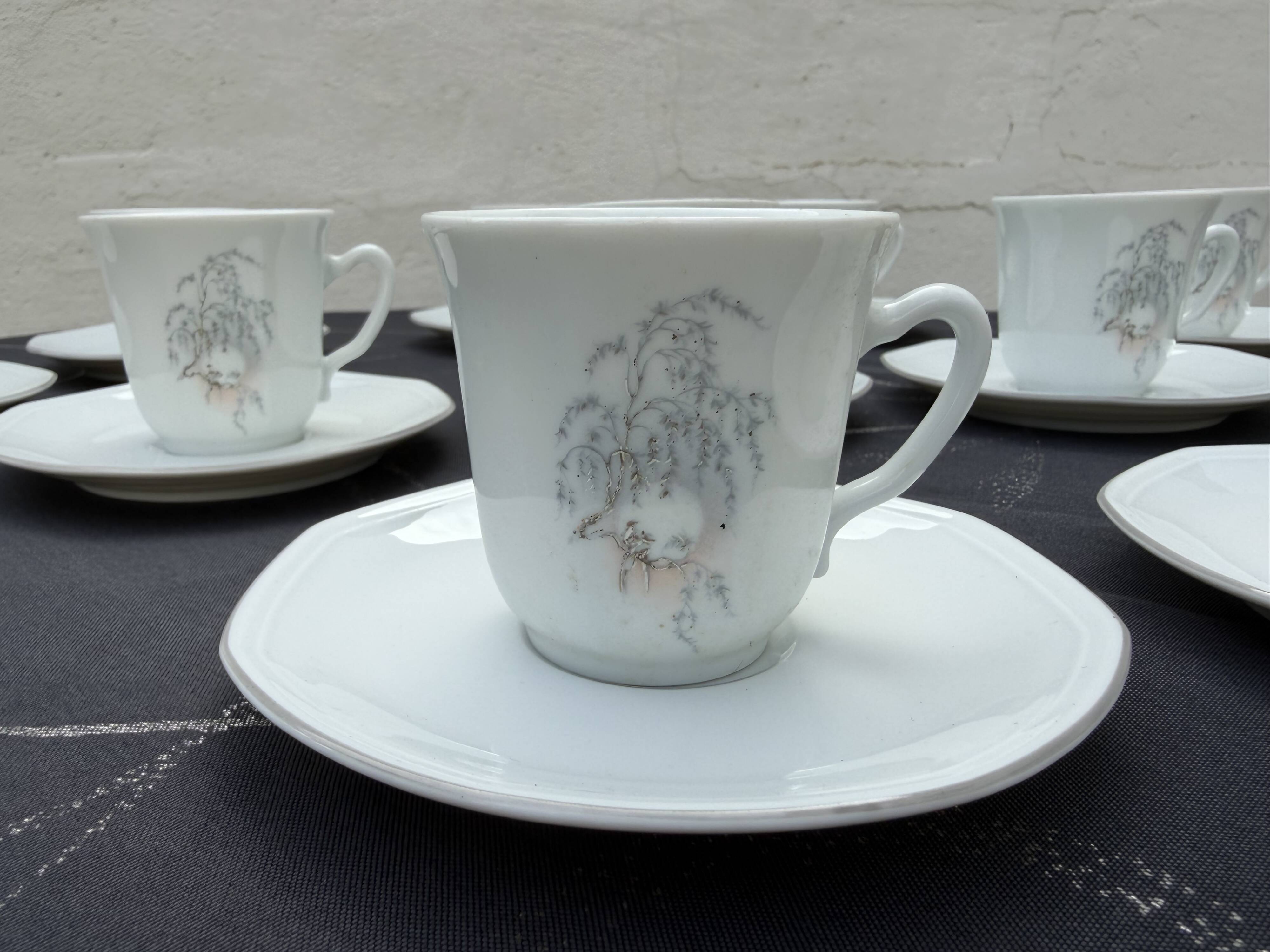 Set of 10 cups and 10 saucers porcelain from Sologne.