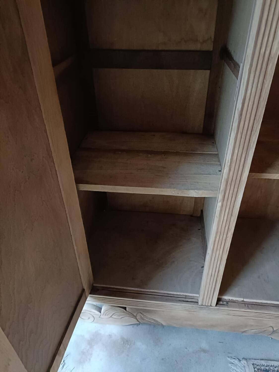 Asymmetrical wardrobe