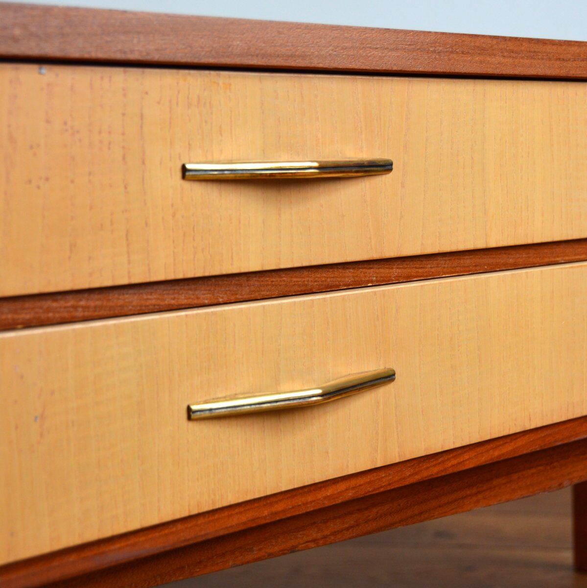 Vintage 1960s compass feet