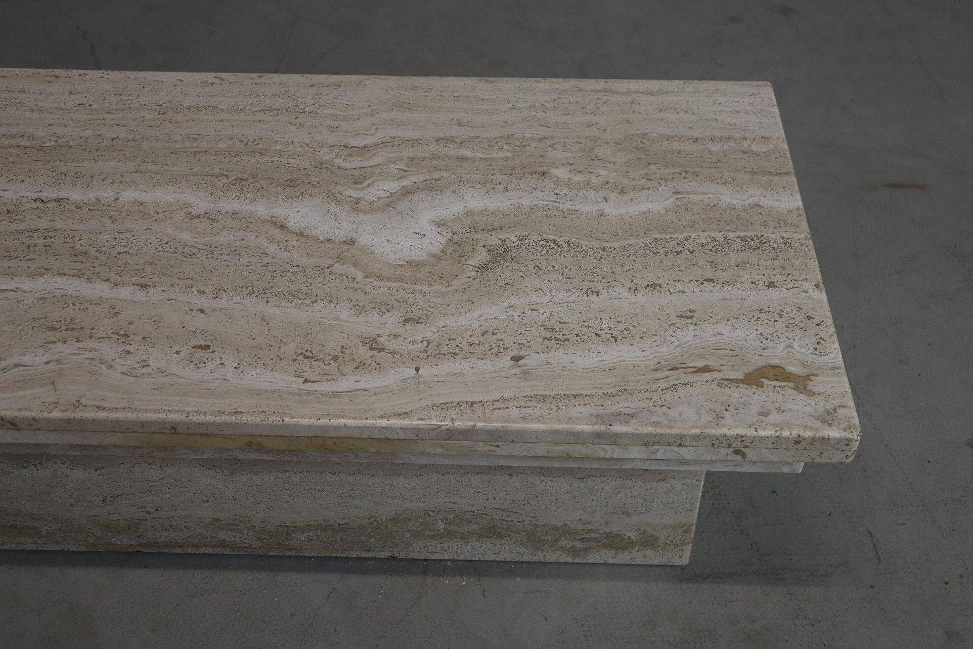 Table basse vintage en travertin, années 1970