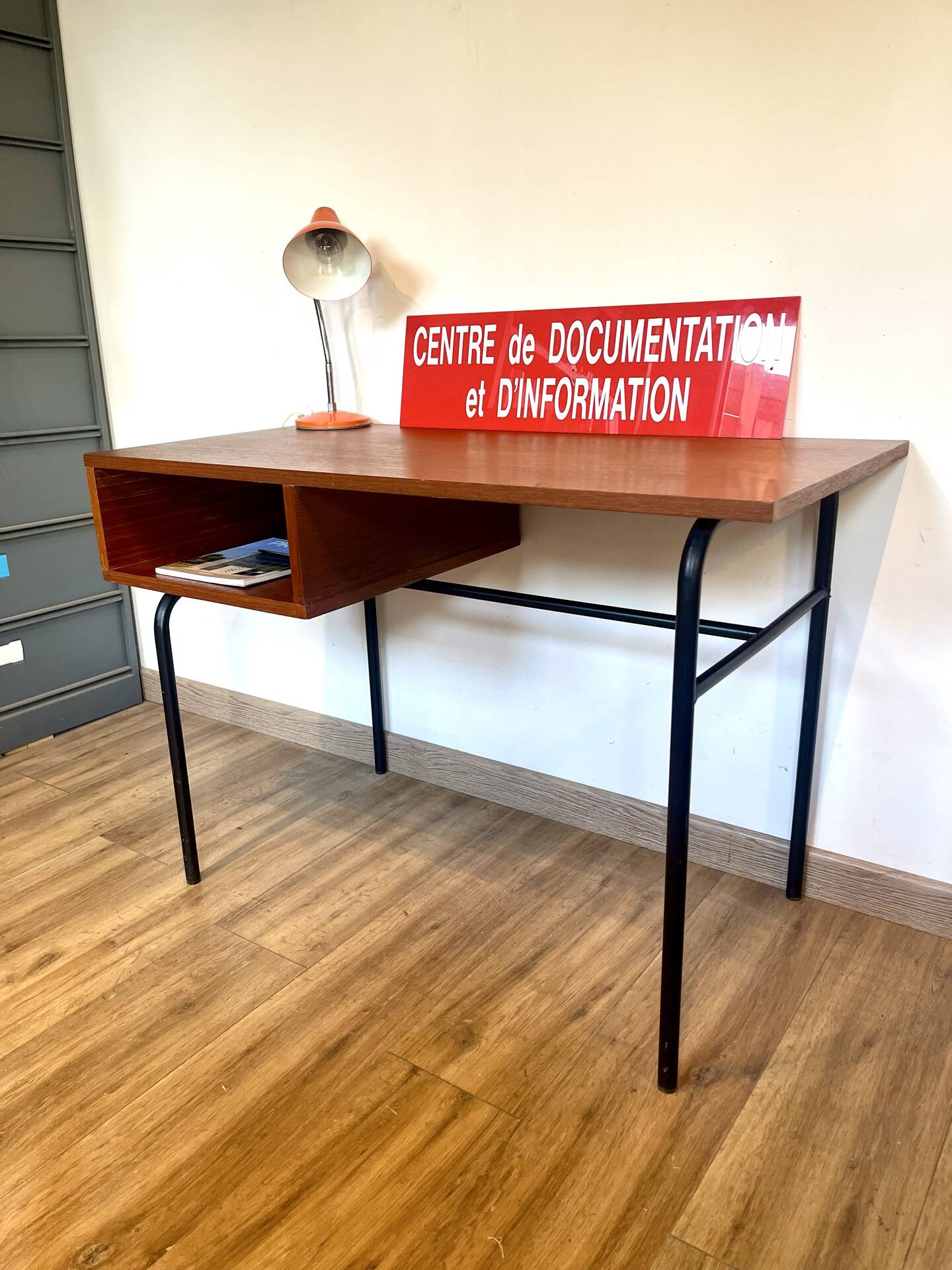 Modernist desk