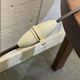 Lampe Mazda des années 1960, piétement en tôle et tronc en bois