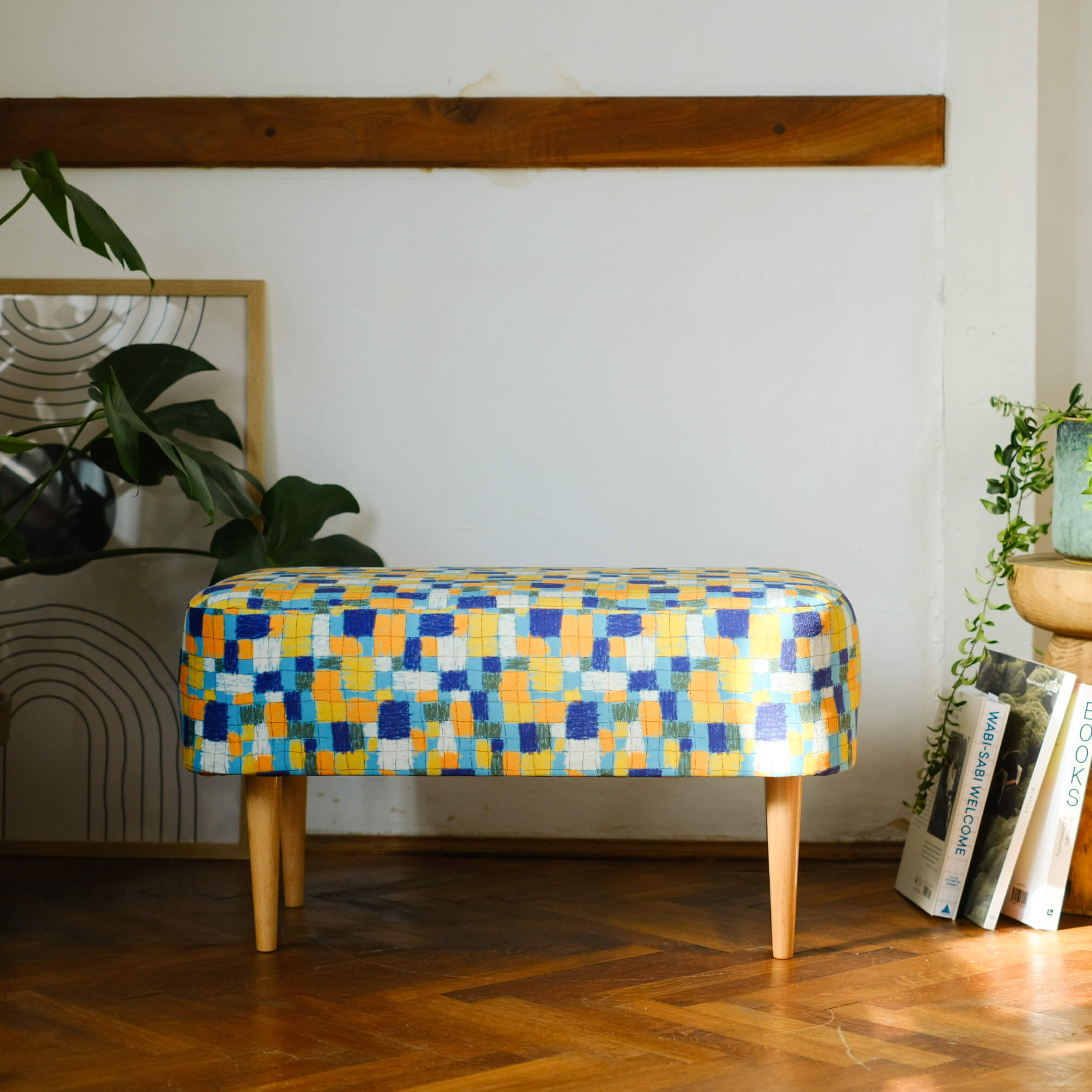 Yellow bench with checks, jacquard fabric, solid wood