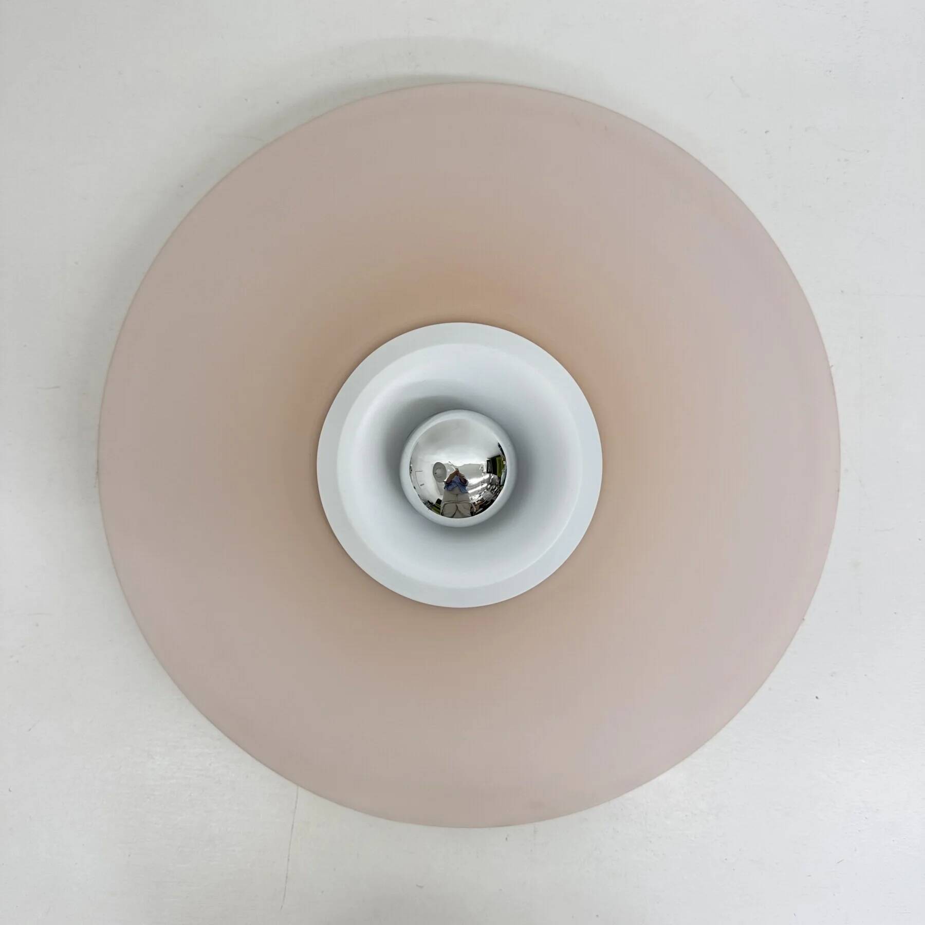 Postmodern Italian pink glass wall lamp, 1980s