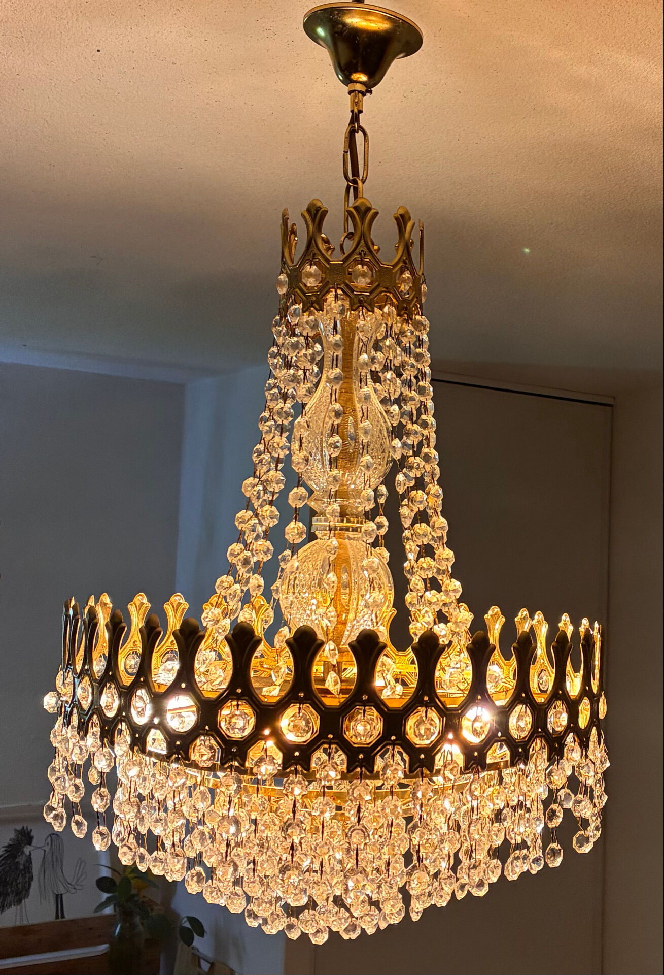 Vintage style Palwa basket chandelier – Gold-plated steel, crystal and heart in