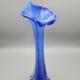 Paire de vases en verre soufflé soliflore vert et bleu