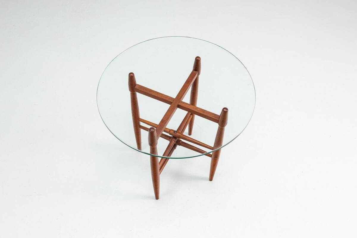 Poul Hundevad side table in teak Vamdrup Stolefabrik Denmark 1960