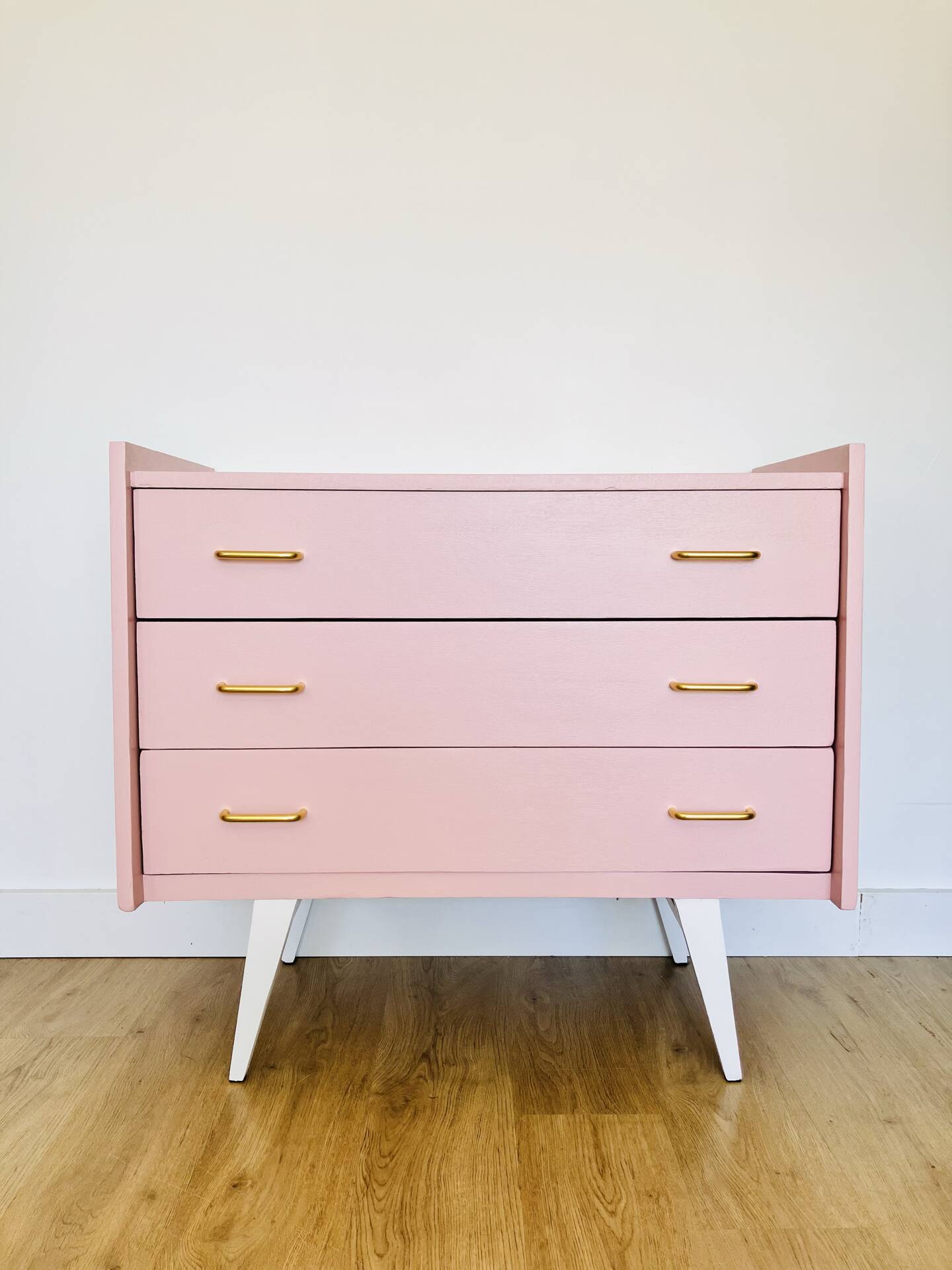 1950s pink and gold chest of drawers