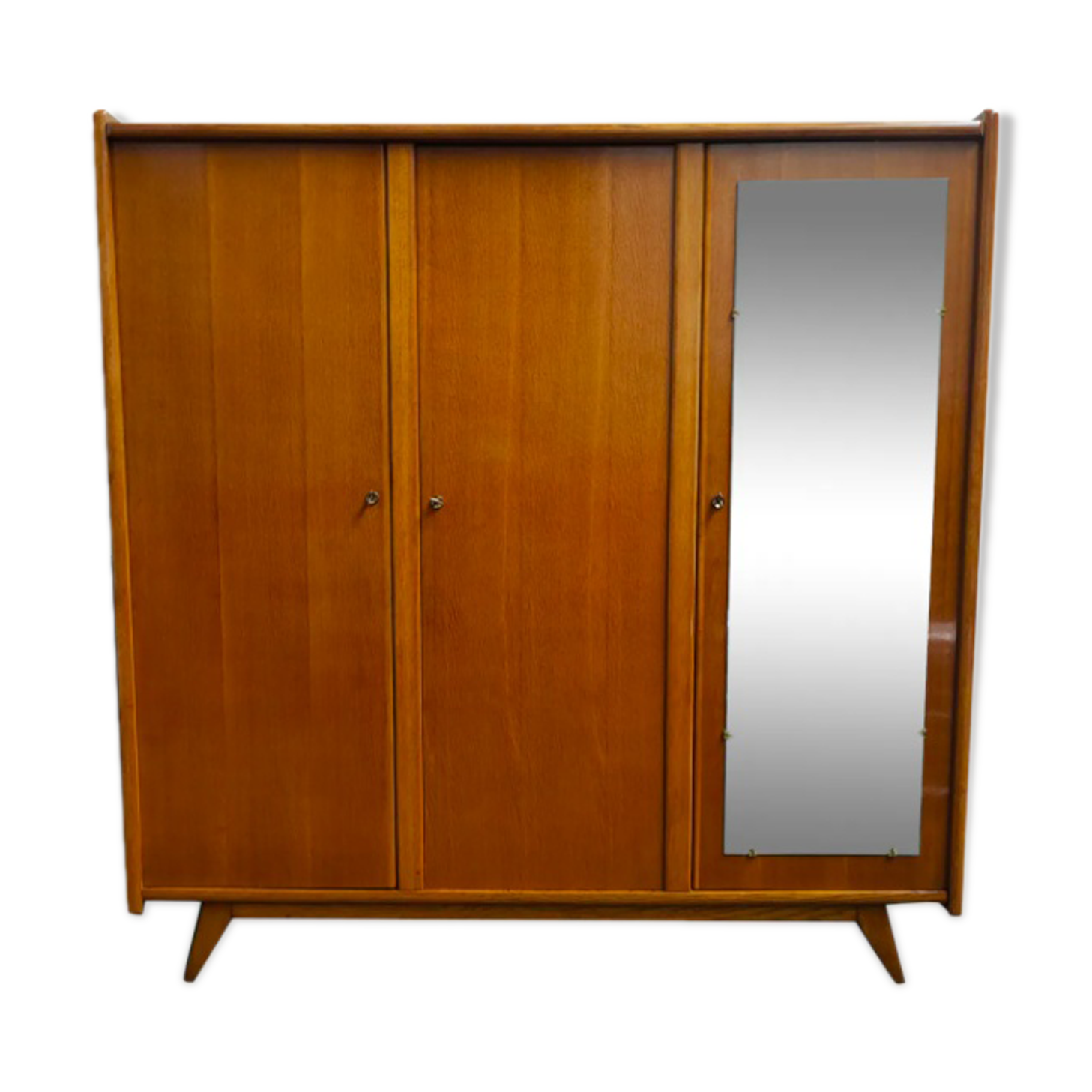 Armoire en chêne pieds compas