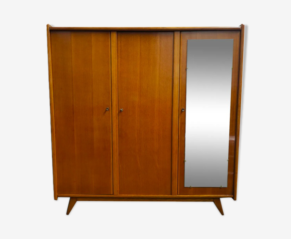 Armoire en chêne pieds compas