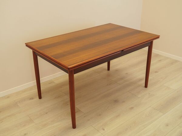 Table en palissandre, design danois, années 1970, fabriquée au Danemark