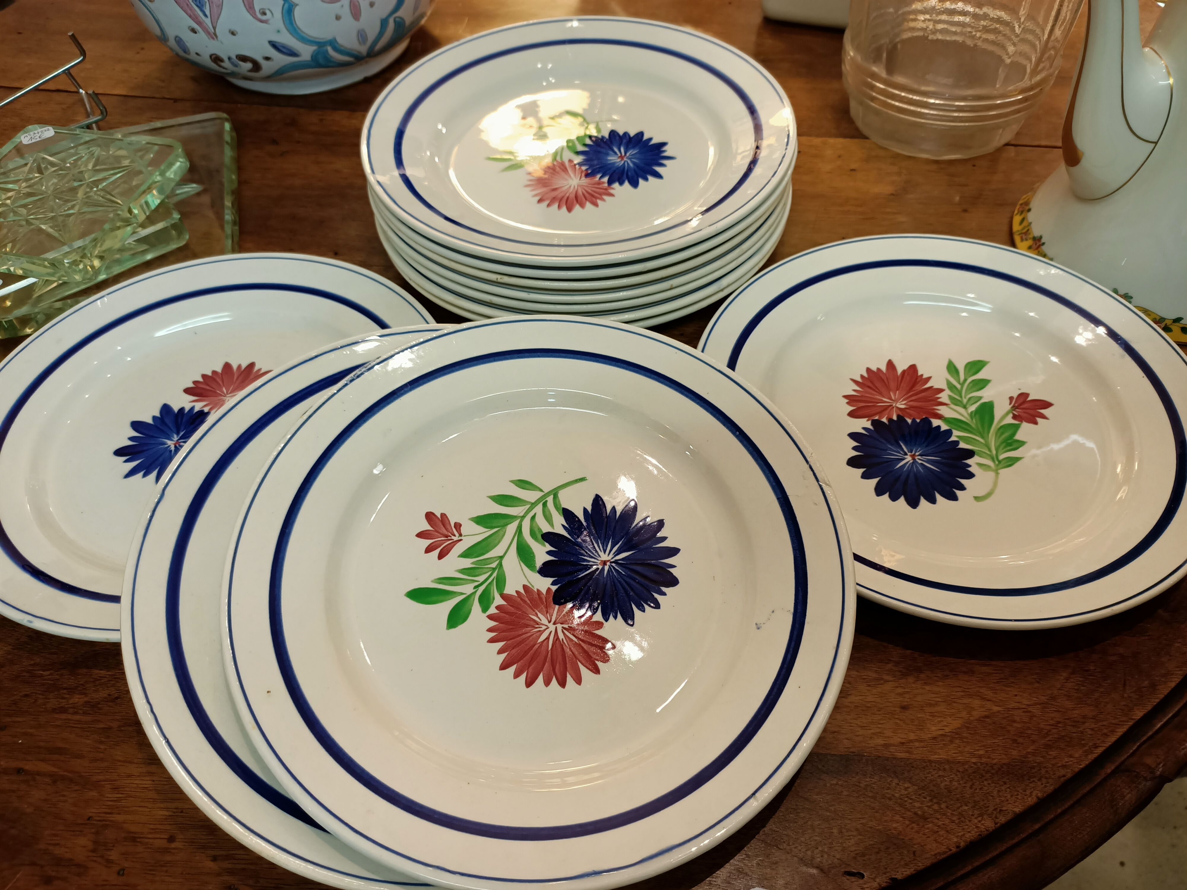 Flowered plates