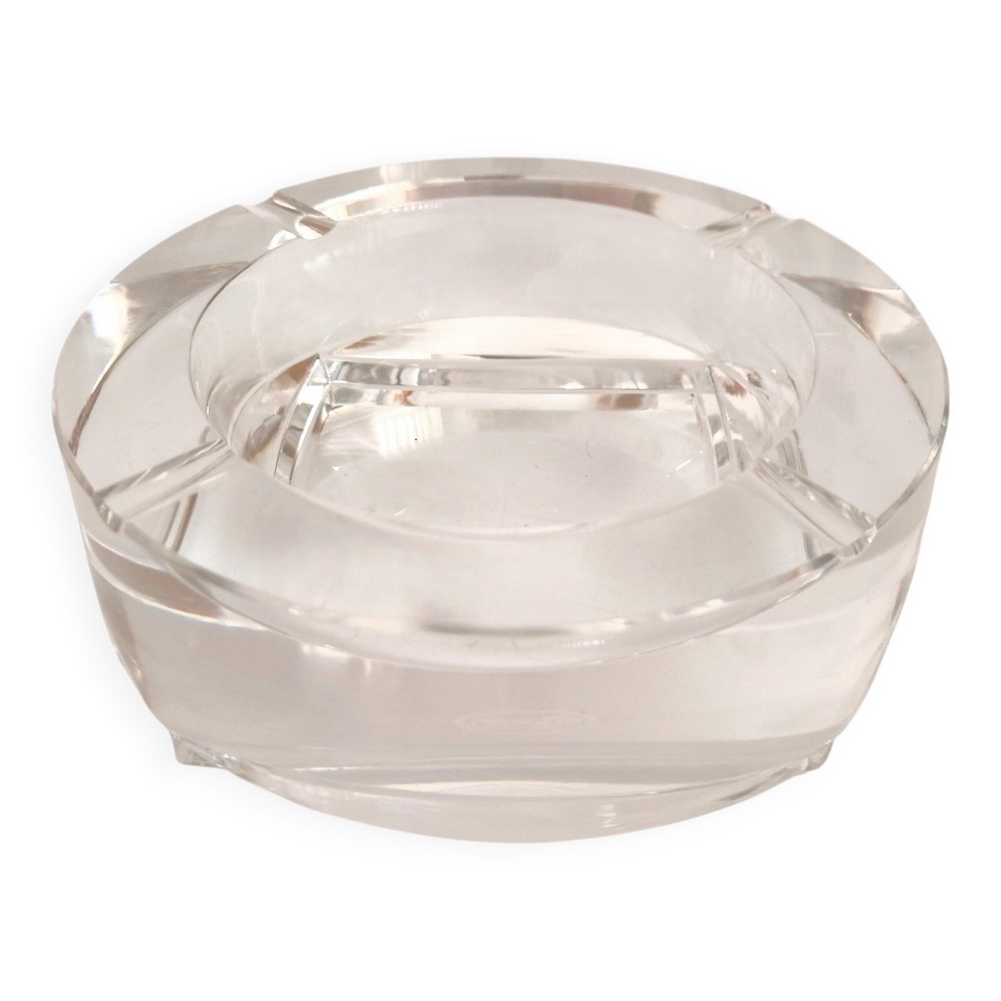 Monumental Czech Moser ashtray made of hand-cut crystal.