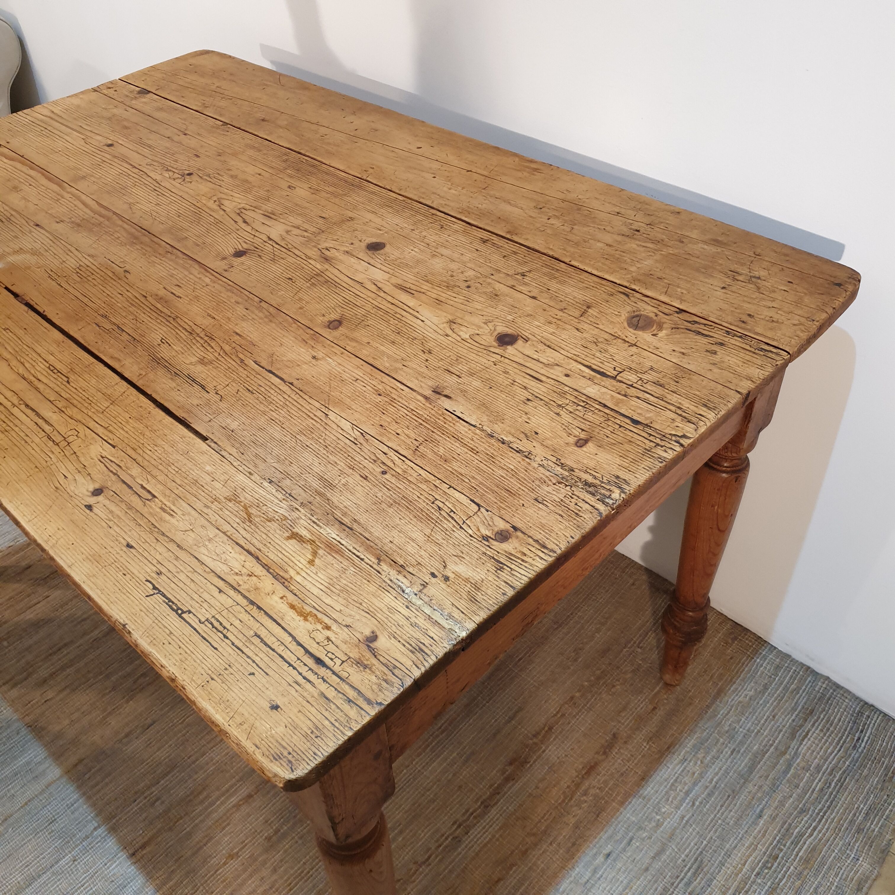 Old solid wood farmhouse table pitchpin turned legs 1 drawer