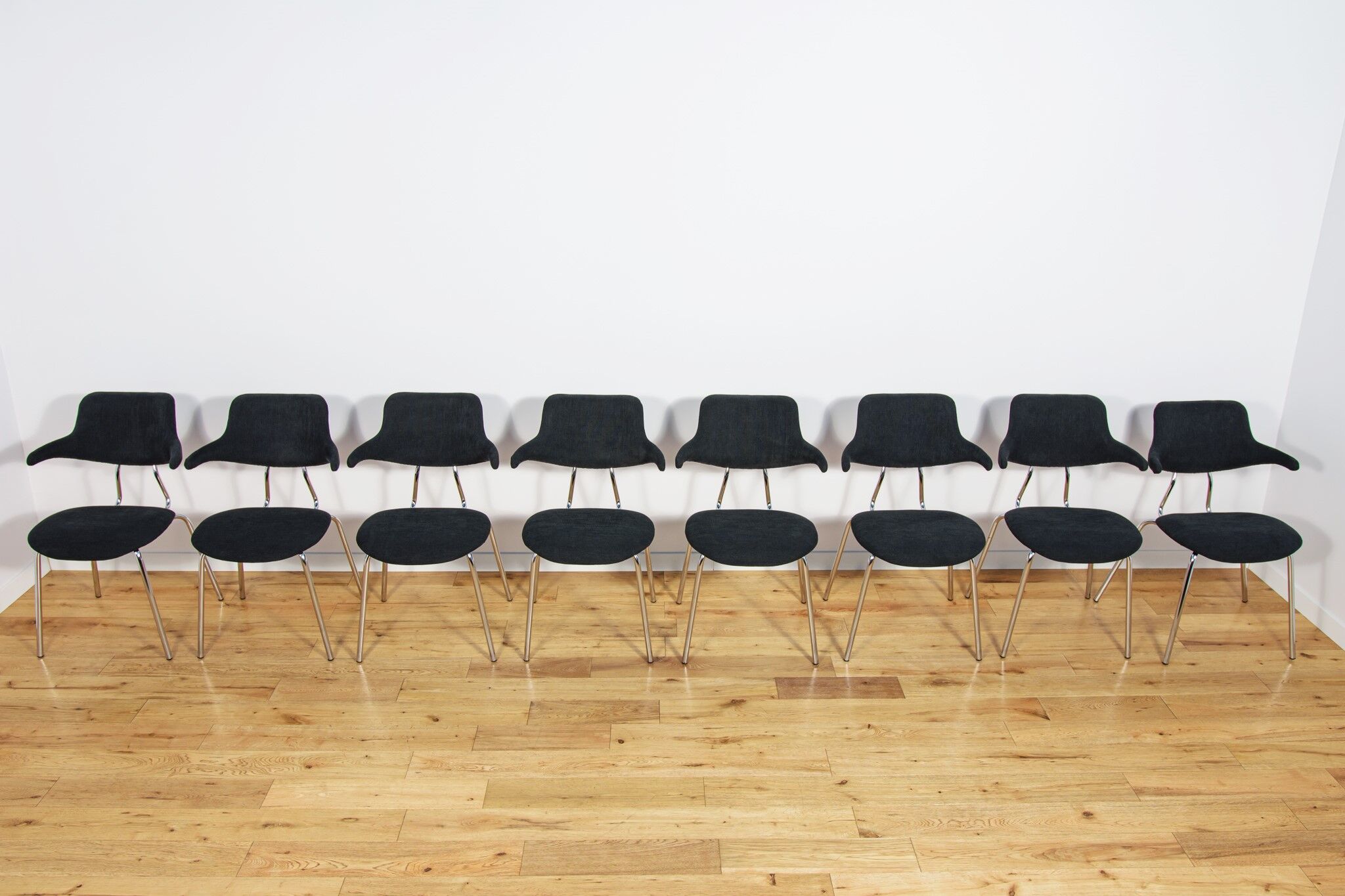 Model VL118 dining chairs by Vermund Larsen for Vermund Larsen A/S, Denmark, 1960s, set of 8