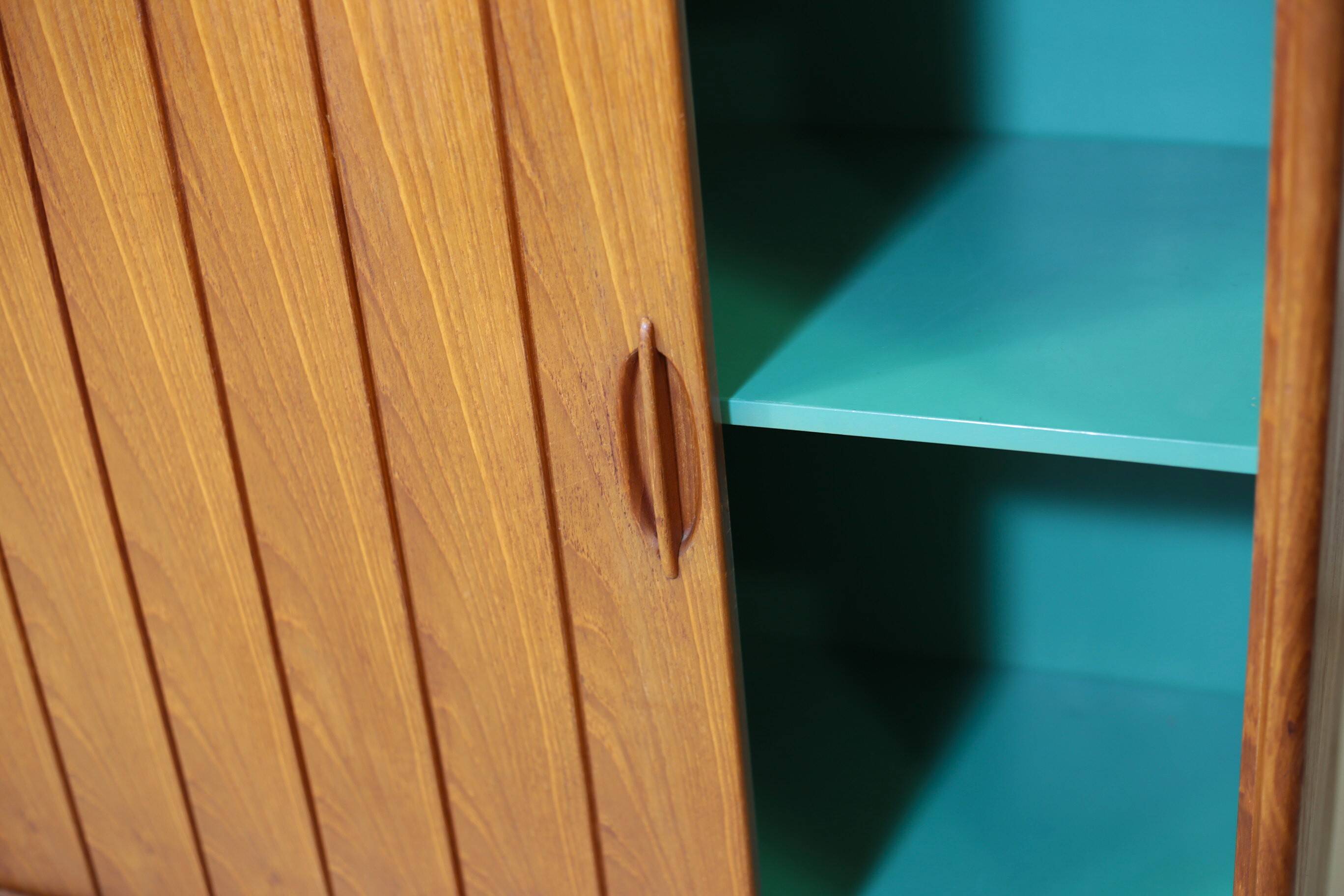 High teak enfilade