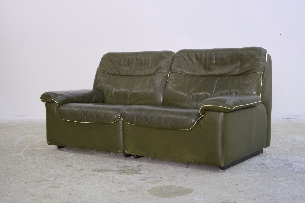 DS 66 Sofa from De Sede in Olive Leather, 1970s