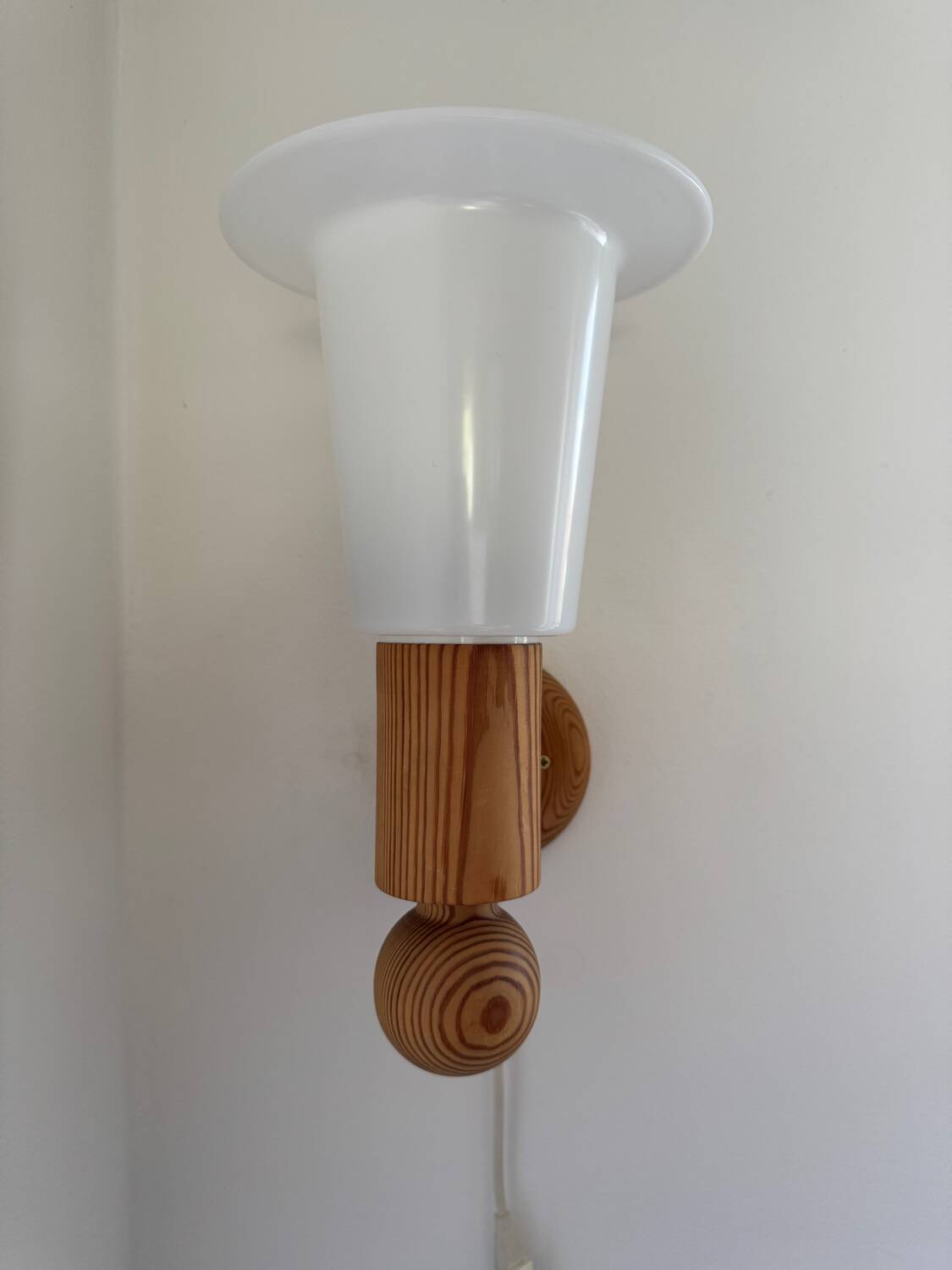 Vintage 1960s  Uno Kristiansson For Luxens Sweden Wall Lamp