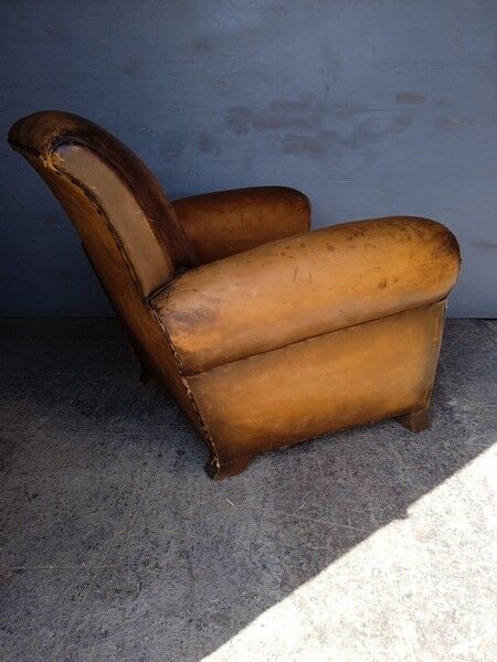 Club leather armchair art deco period 1940