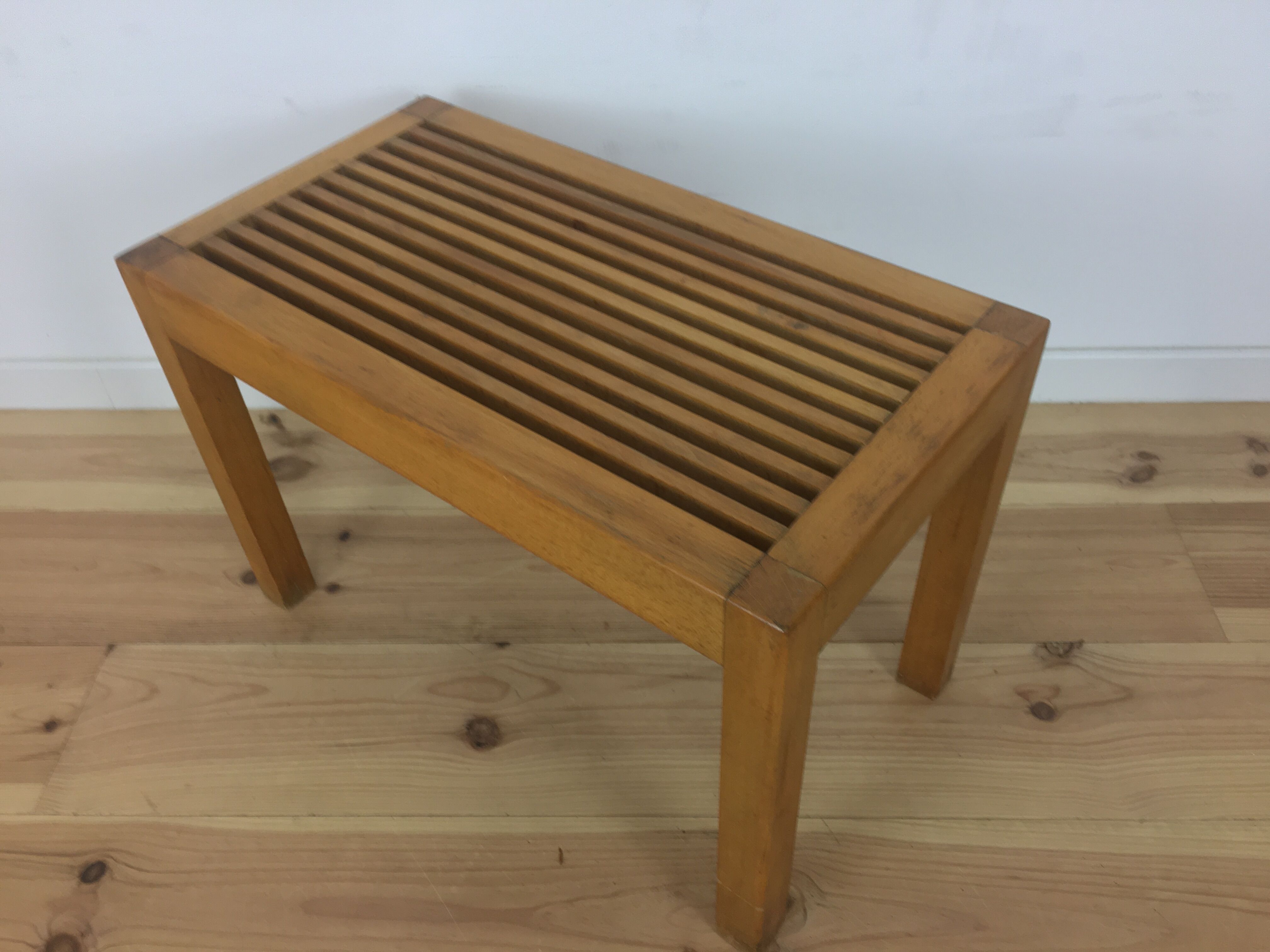 Modernist slat bench, 1950, made of wood