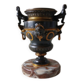 Vase Médicis ancien bronze doré sphinges – Napoléon III, XIXe
