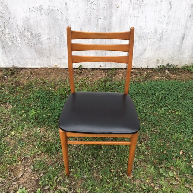 Set of 4 Scandinavian chairs, 60s
