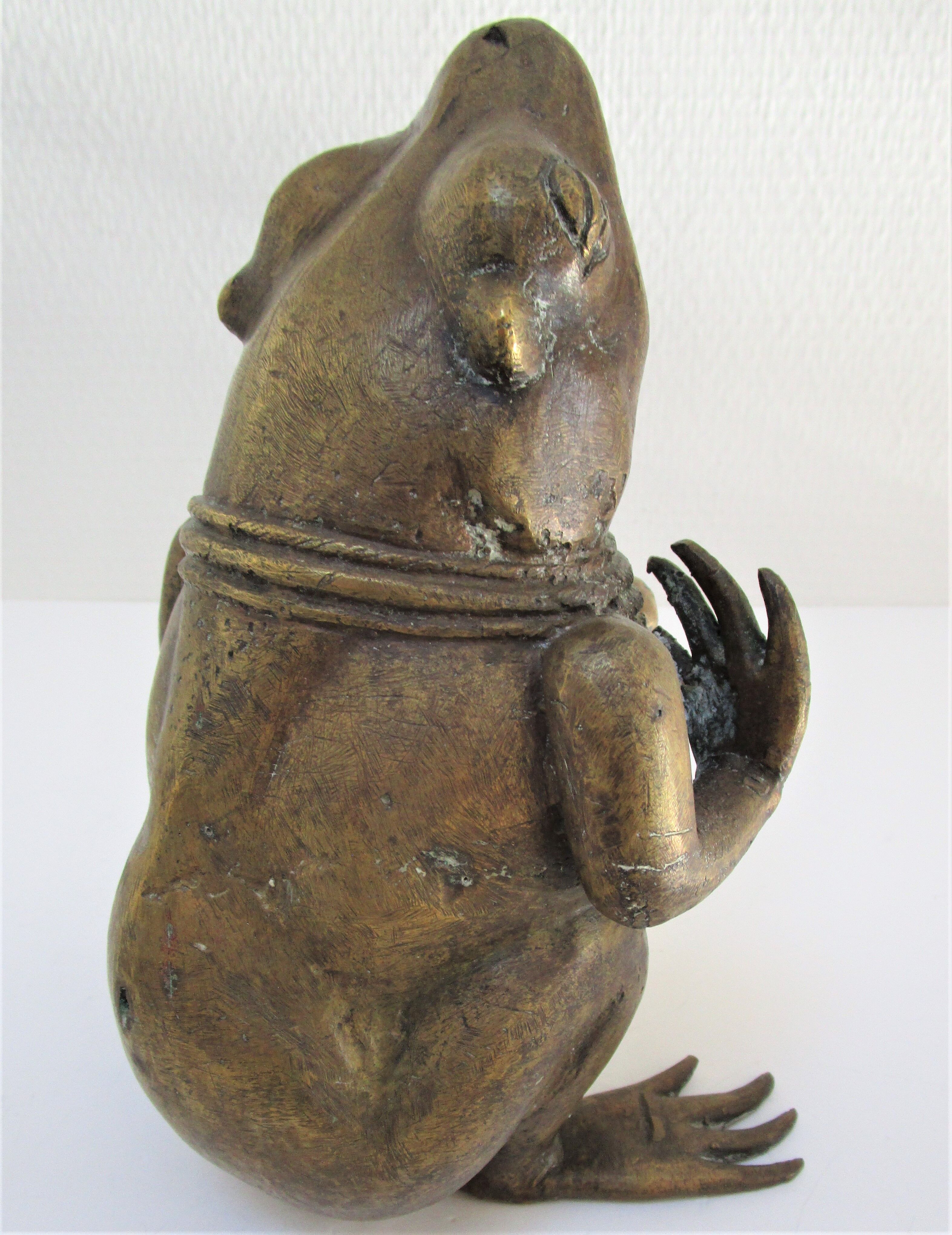 Vintage patinated brass sculptural frog 50-60s