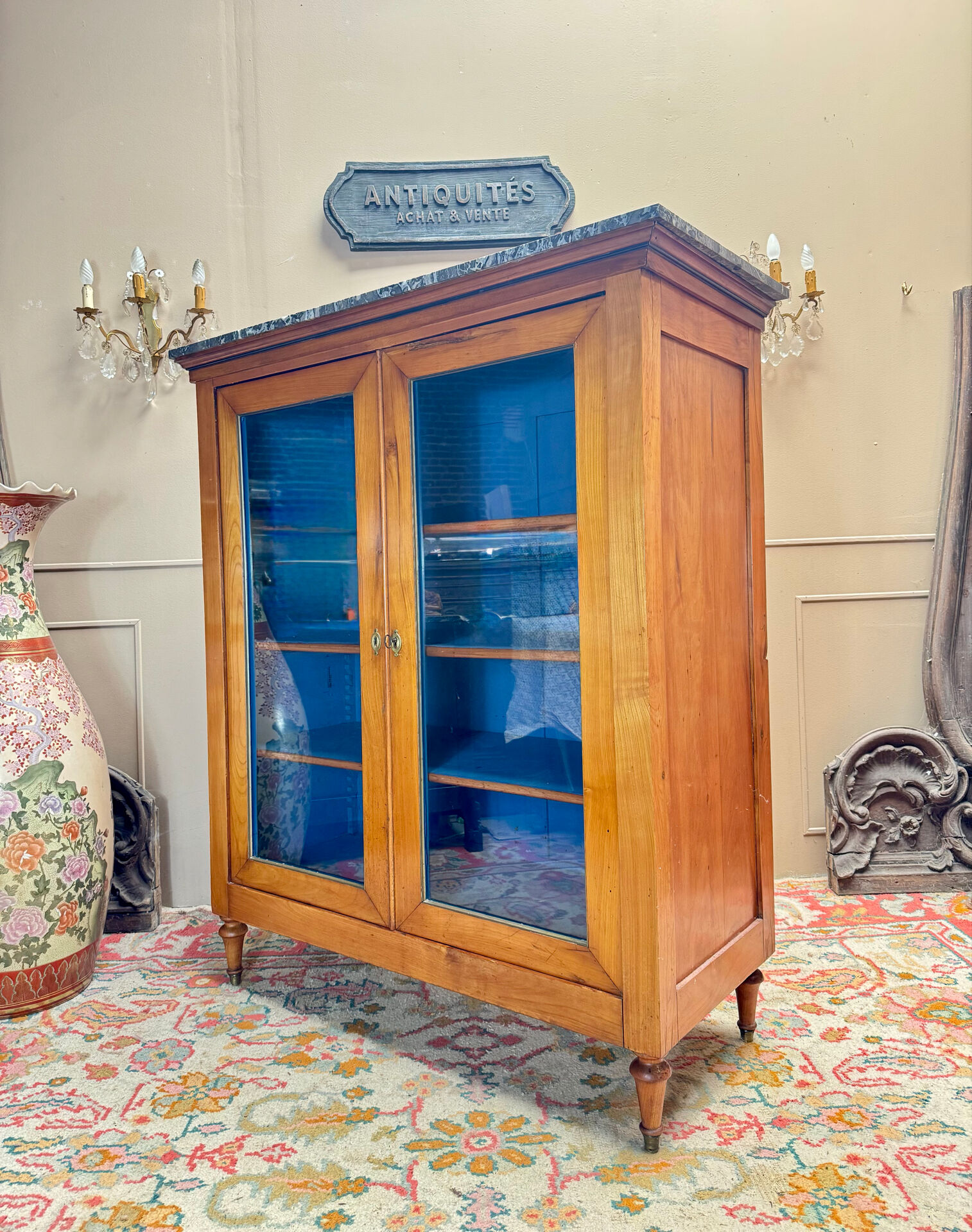 DISPLAY CABINET, CHERRY WOOD BOOKCASE IN DIRECTOIRE STYLE, 19TH CENTURY