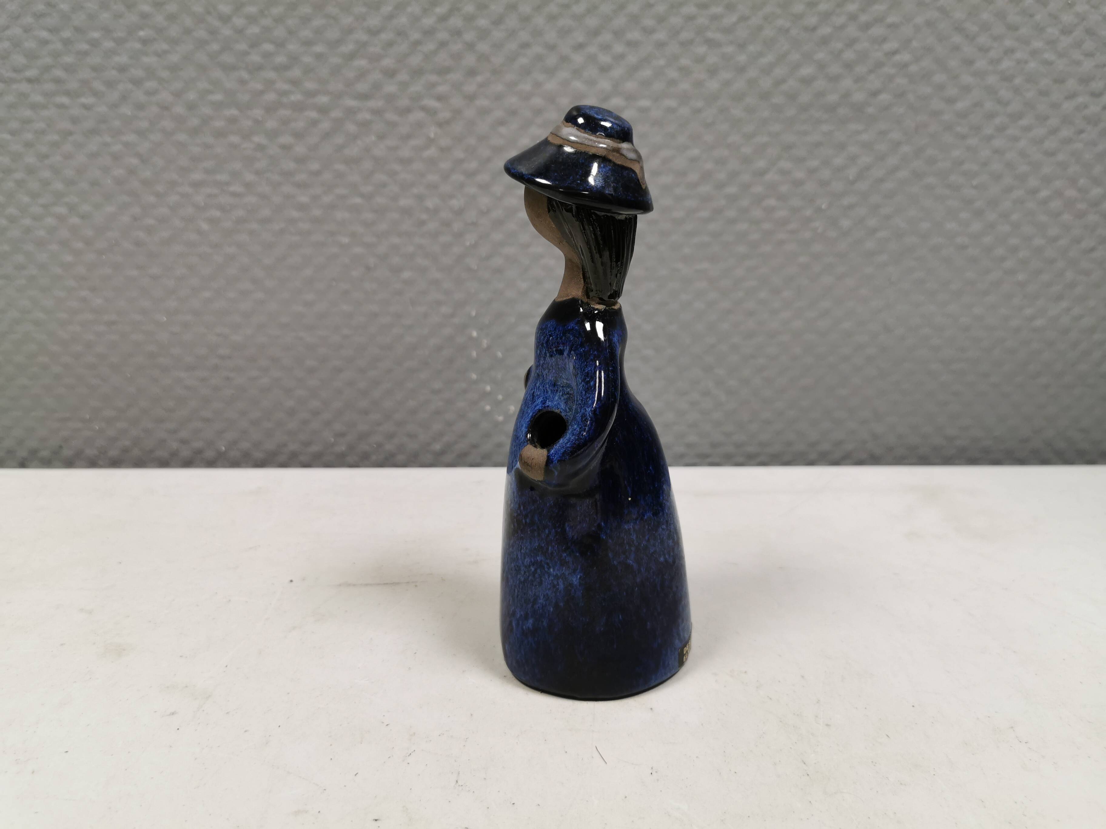 Beautiful vintage ceramic lady figurine by Elsi Bourelius Sweden 1980s