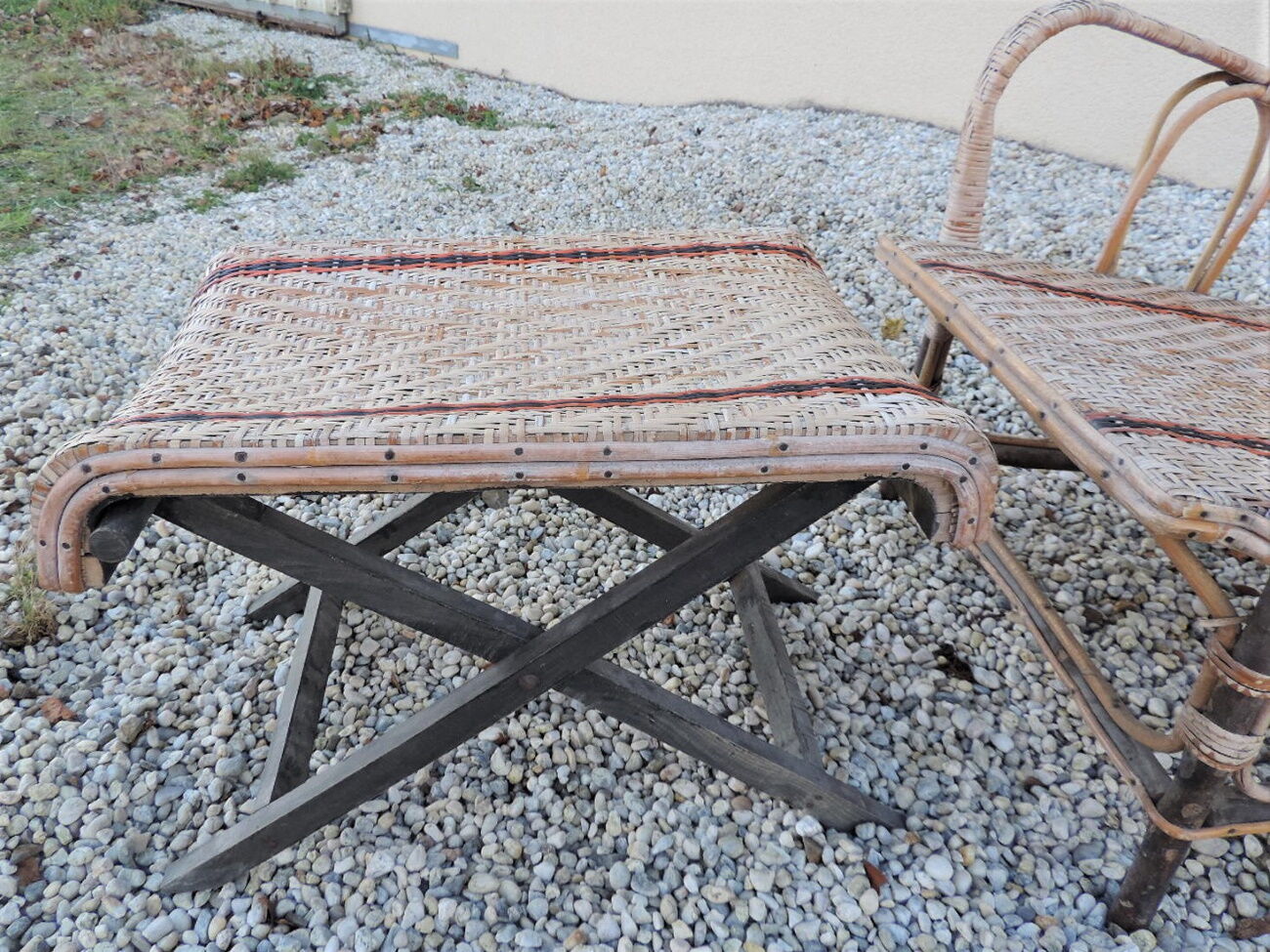 rattan chaise longue with its foot rest 1930