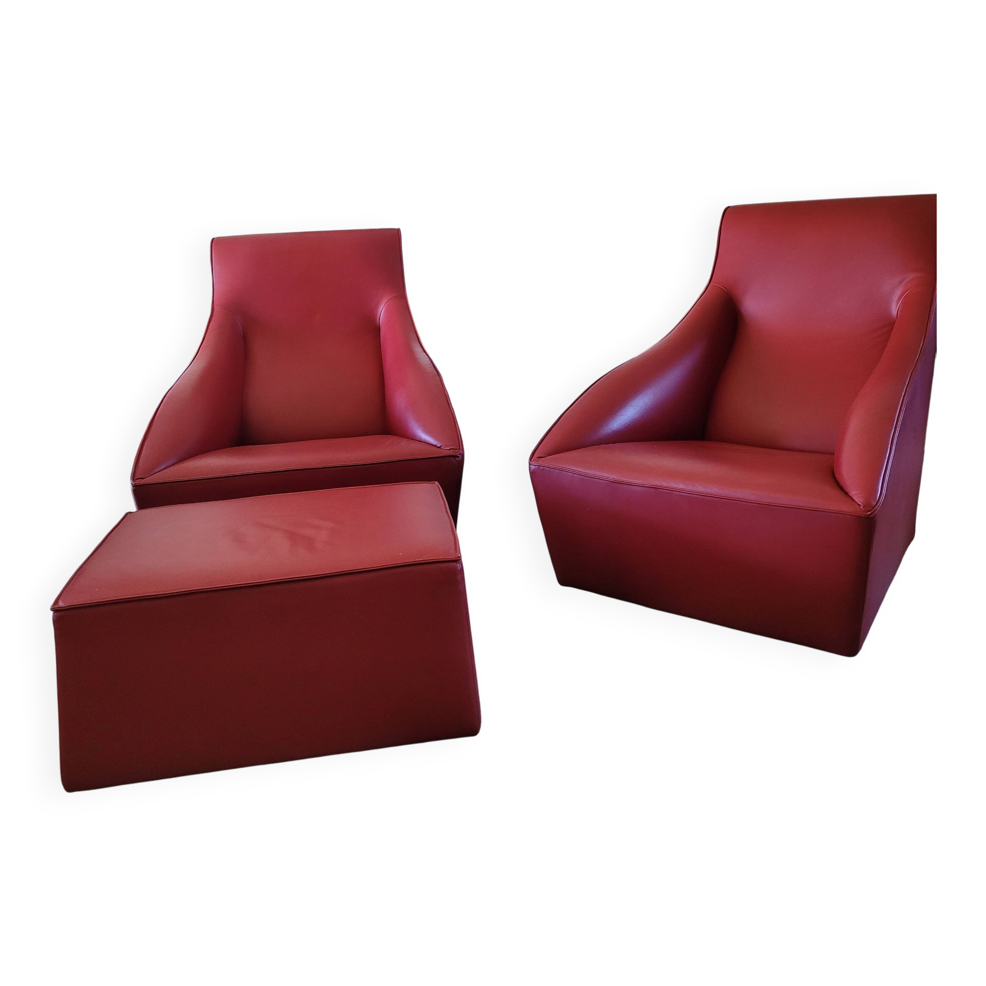 Doda Molteni leather armchairs and pouf